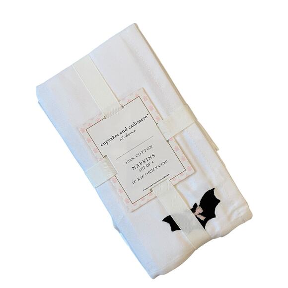 CUPCAKES & CASHMERE Set Of 4 Embroidered Bat With Bow Napkins - Picture 5 of 7